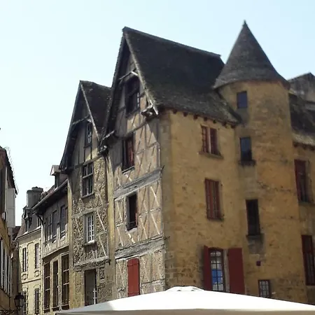 Le Pech De Sireuil *